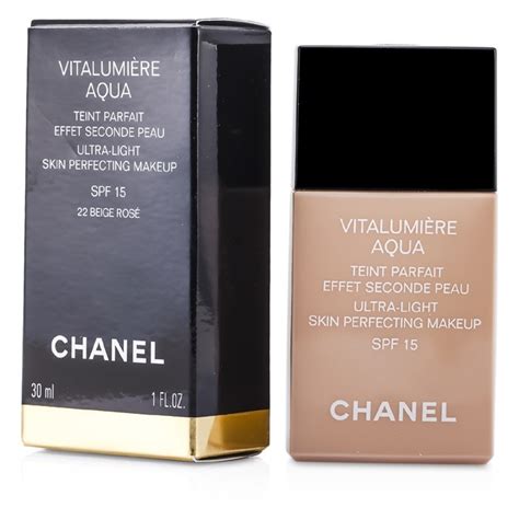 chanel vitalumiere aqua ultra light skin perfecting makeup|Chanel vitalumiere aqua foundation reviews.